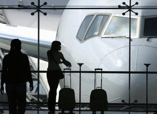 Utaztassa vendégeit a repülőtérről Budapest belvárosába exkluzívan, partybusszal!